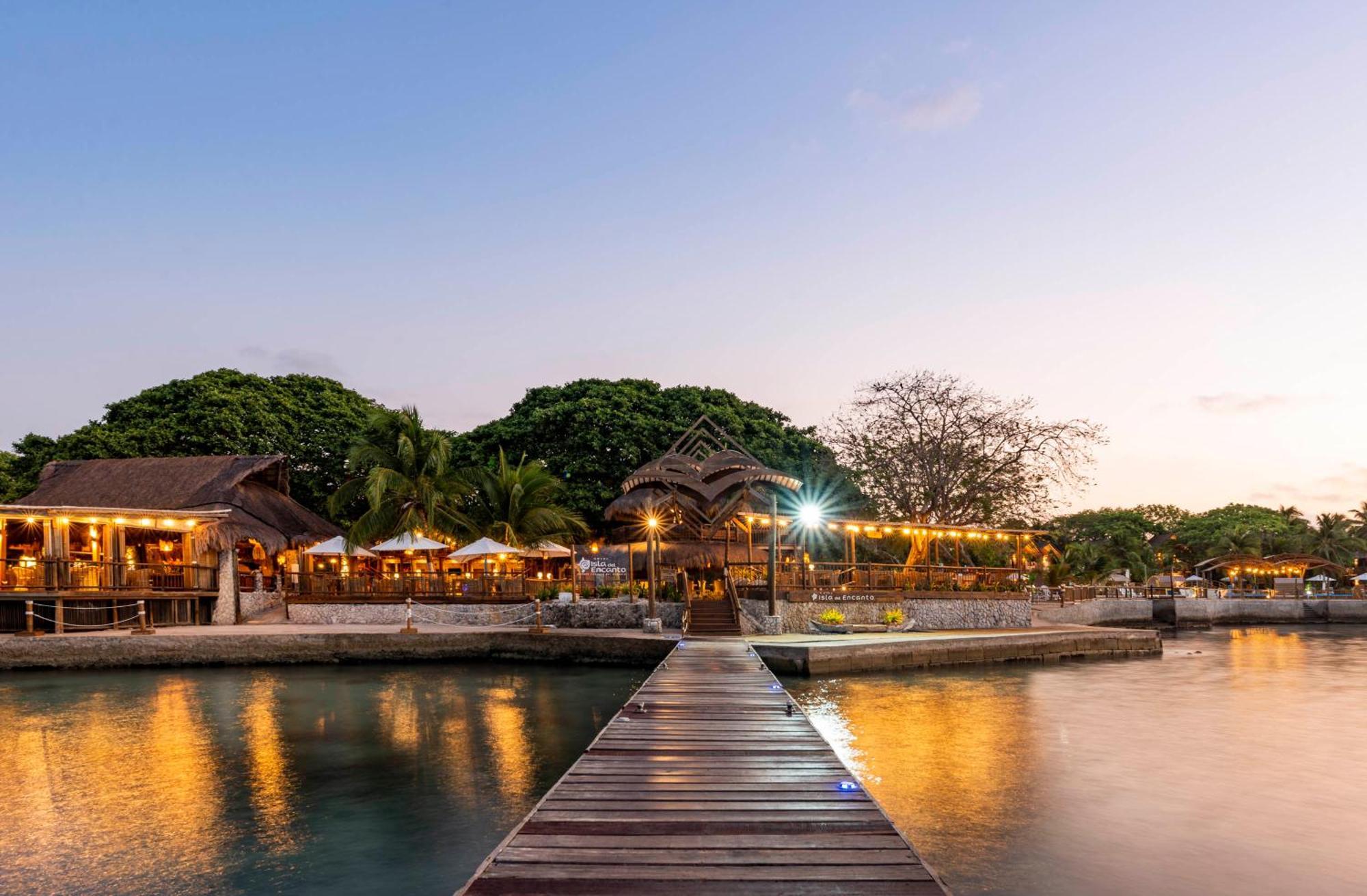 Hotel Isla Del Encanto Бару Экстерьер фото