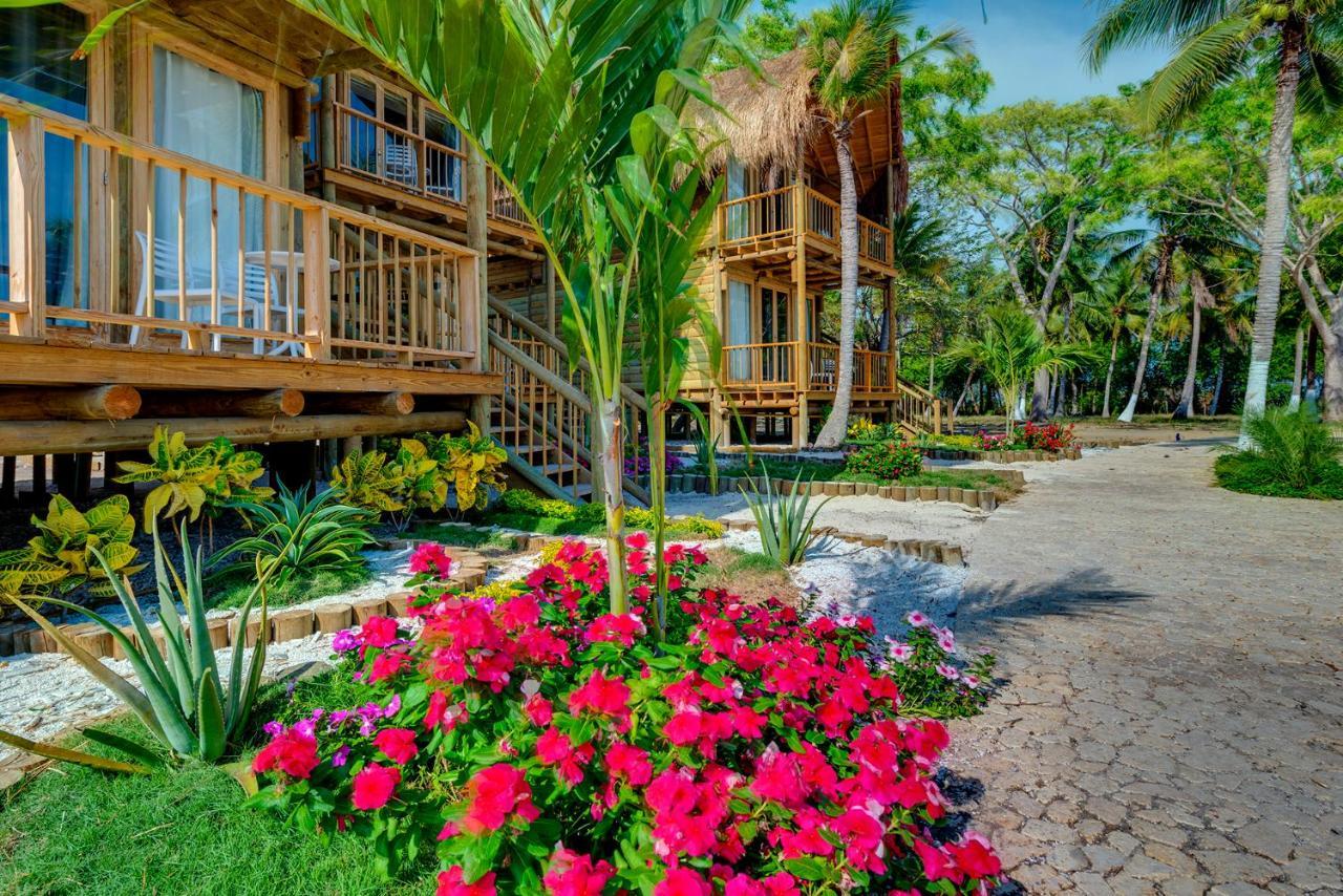 Hotel Isla Del Encanto Бару Экстерьер фото